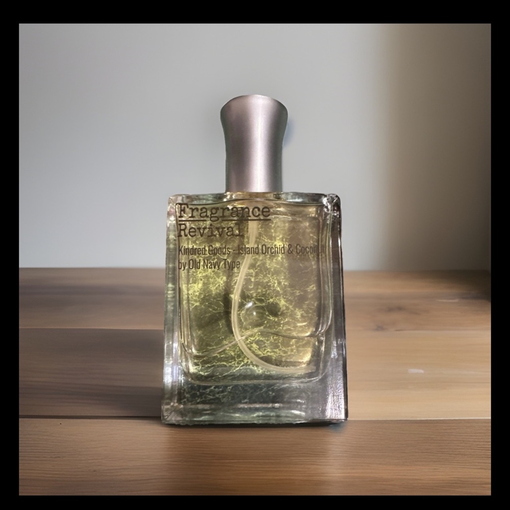 Old Navy Fragrance Revival - Sand Orchid & Coconut new note box never been used